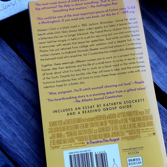 The Help Novel - Picture 6 of 7